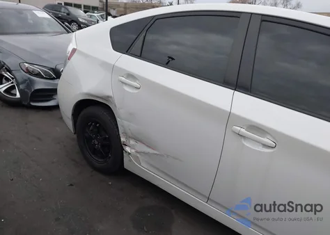 2013 Toyota Prius Three из США, поврежденный, VIN JTDKN3DU6D0341918